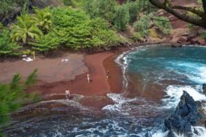 O que fazer em Maui - Estrada para Hana - Praia de areia vermelha
