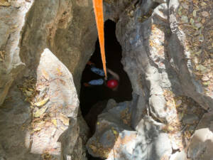 Rapel na claraboia da Caverna Lapa das Dores