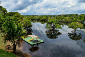 Hotel de selva na Amazônia 